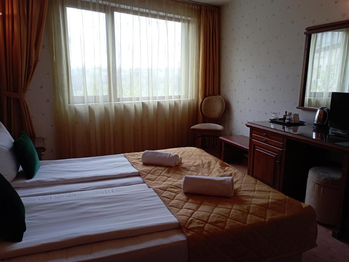 Hotel Bolyari Veliko Tarnovo Ngoại thất bức ảnh