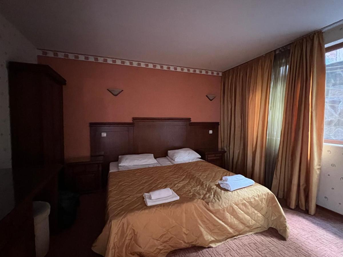 Hotel Bolyari Veliko Tarnovo Ngoại thất bức ảnh