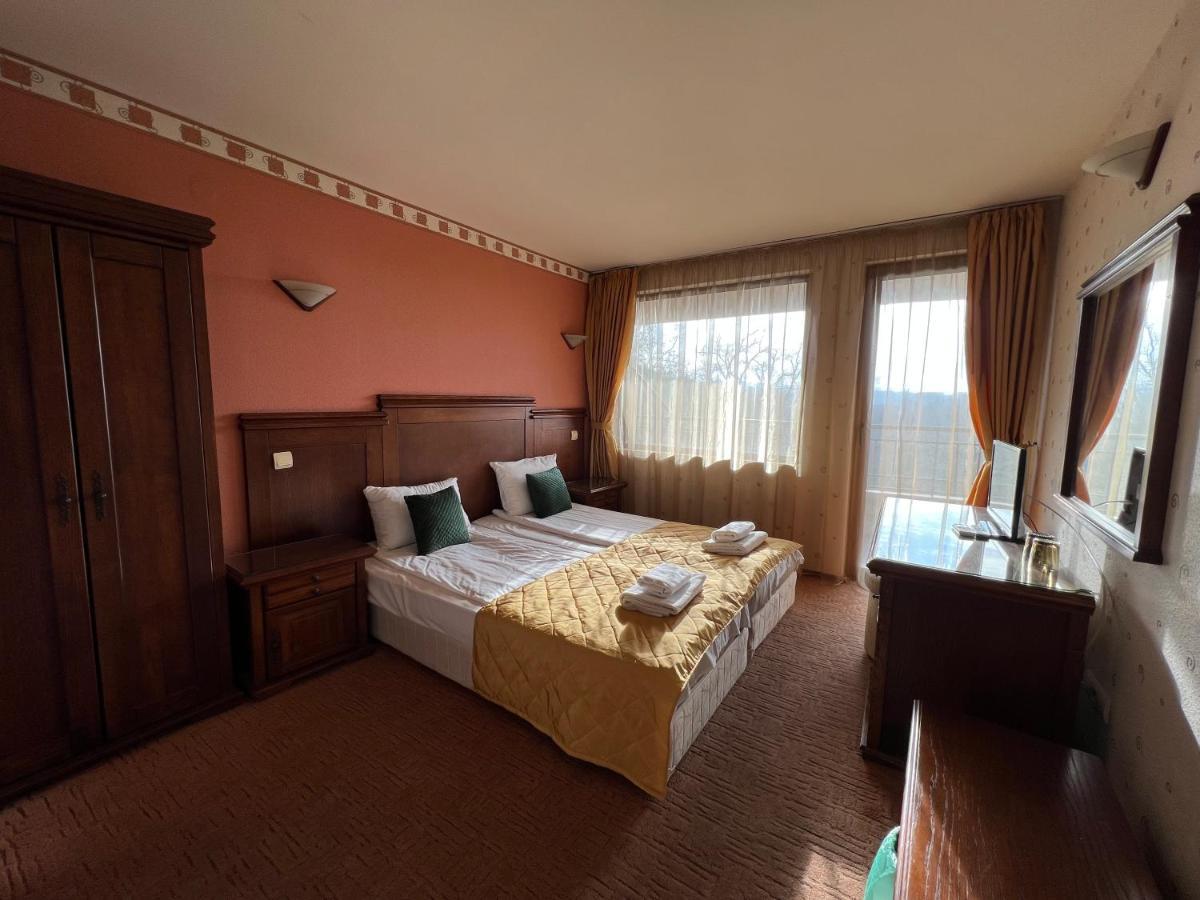 Hotel Bolyari Veliko Tarnovo Ngoại thất bức ảnh