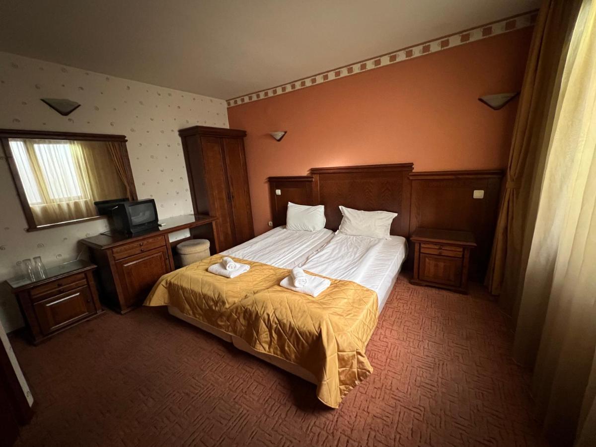 Hotel Bolyari Veliko Tarnovo Ngoại thất bức ảnh
