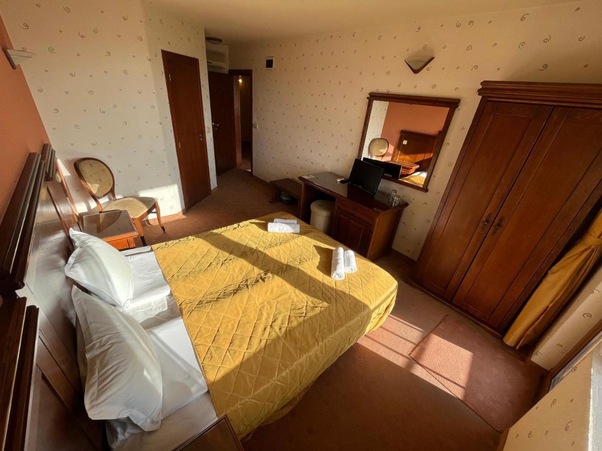Hotel Bolyari Veliko Tarnovo Ngoại thất bức ảnh
