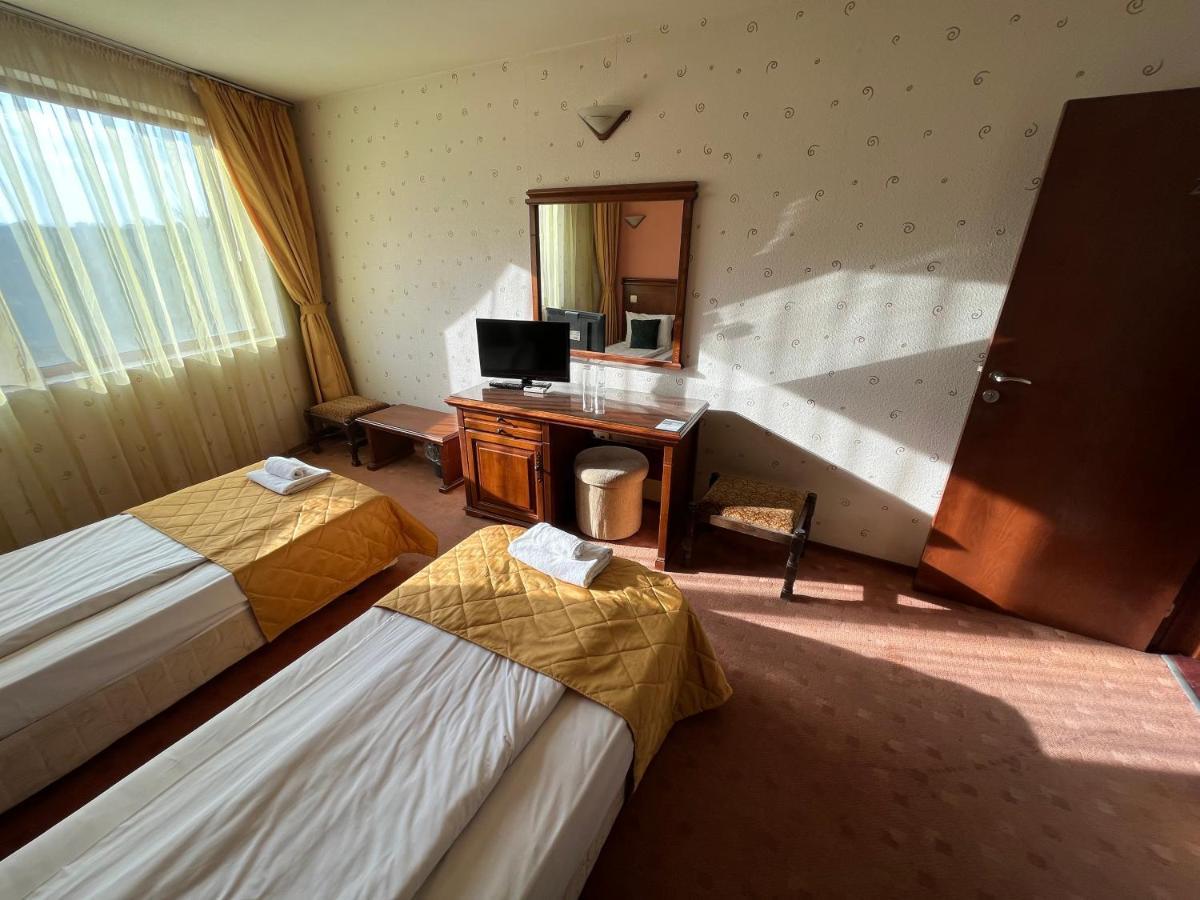Hotel Bolyari Veliko Tarnovo Ngoại thất bức ảnh